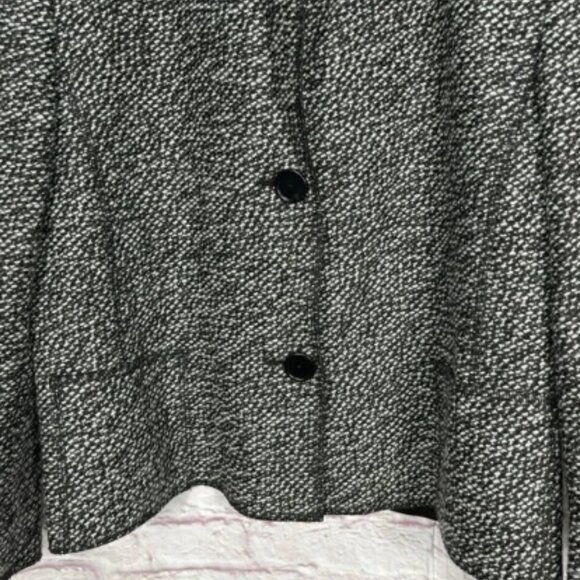 Akris Punto Women’s Coat Size 8 Wool Blend Switzerland 3-Button Closure Pockets - Picture 4 of 6